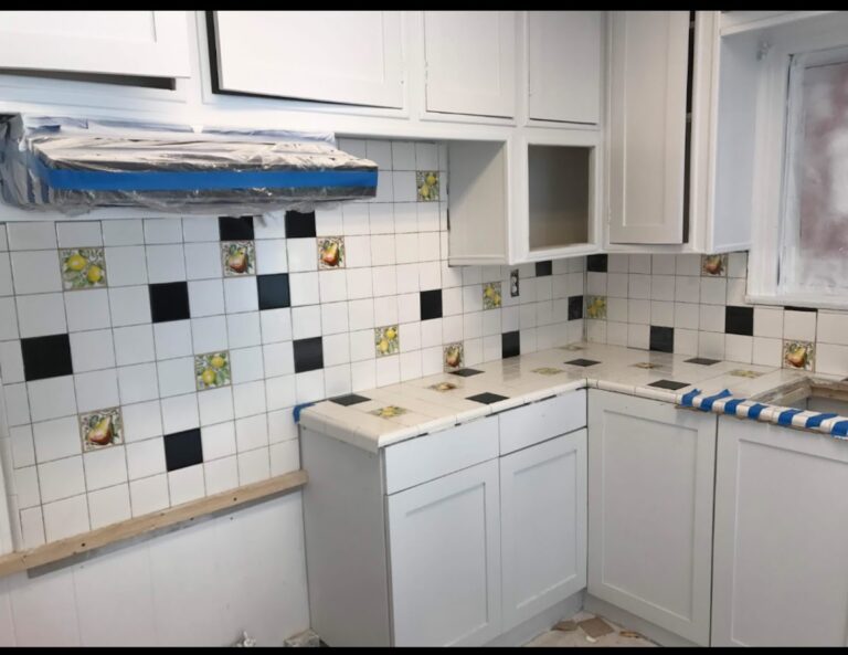 6243 albaniles tijuans 768x593