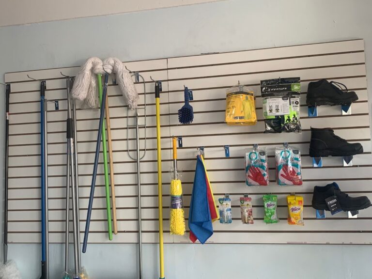 9370 pulizia limpieza y jardineria 768x576