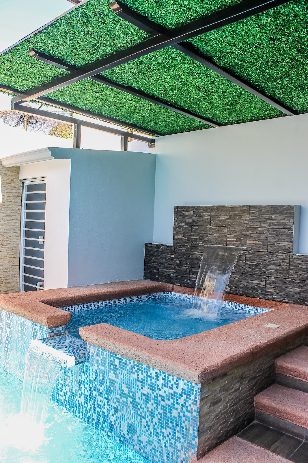 fanout-photo-1770408477704-5 fanout-photo-1770408477704-5