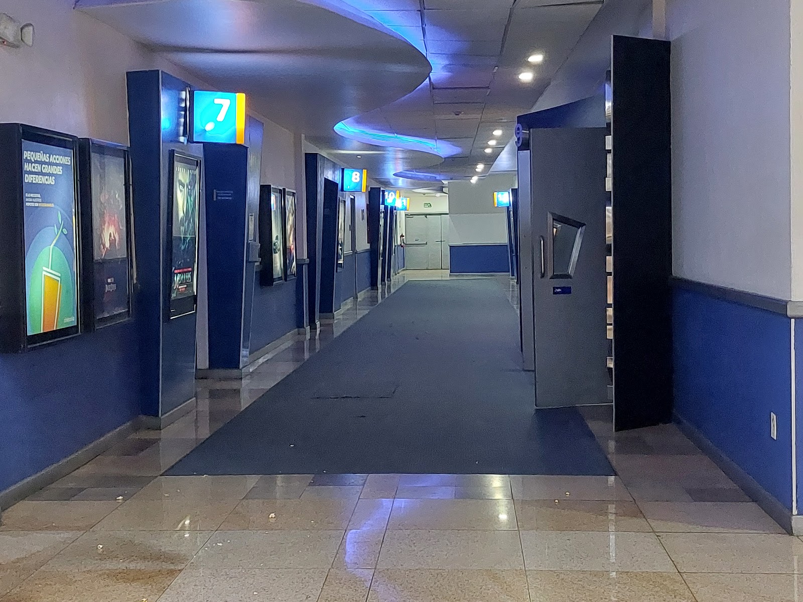 fanout-photo-1770412706374-3 fanout-photo-1770412706374-3