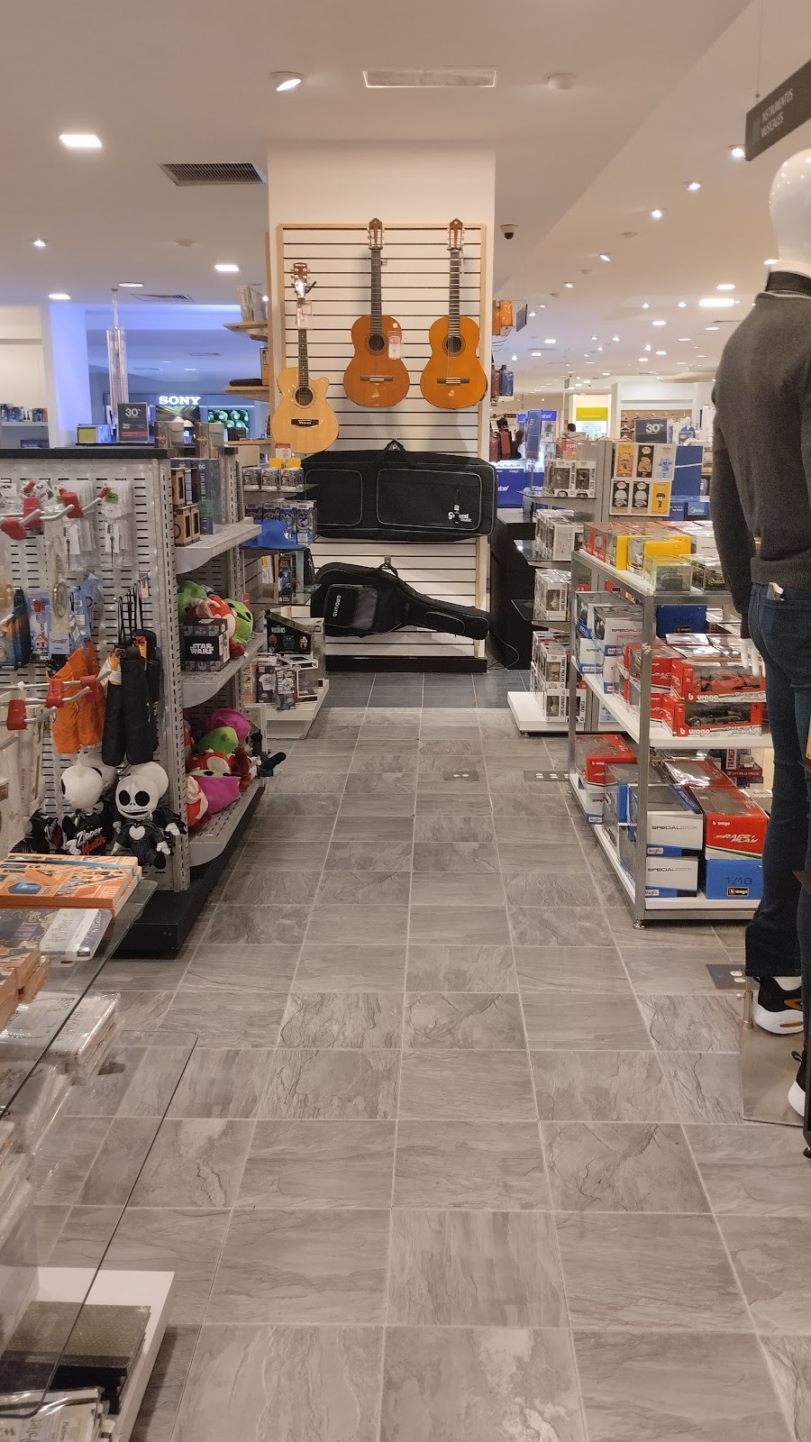 fanout-photo-1770412796992-10 fanout-photo-1770412796992-10