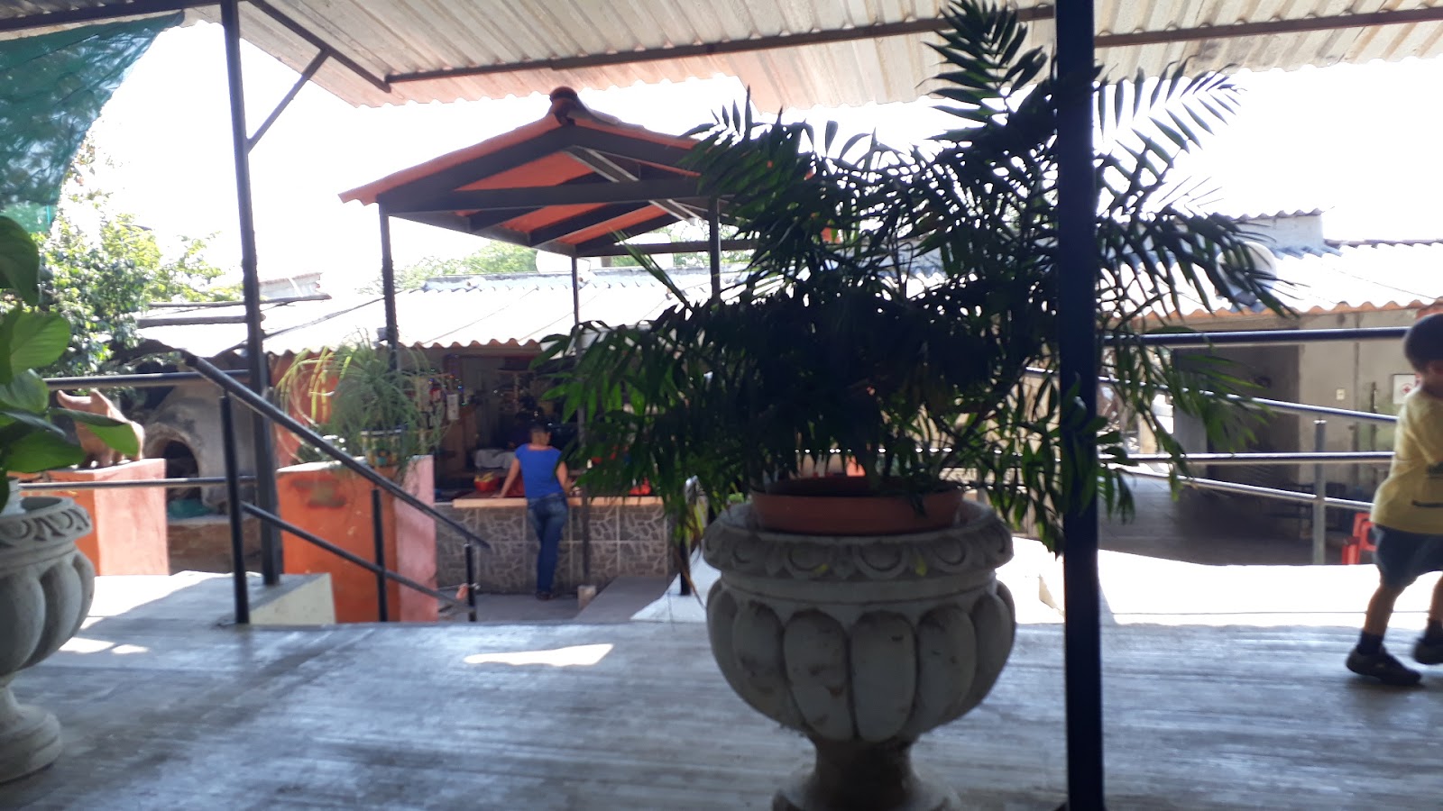 fanout-photo-1770493272084-6 fanout-photo-1770493272084-6