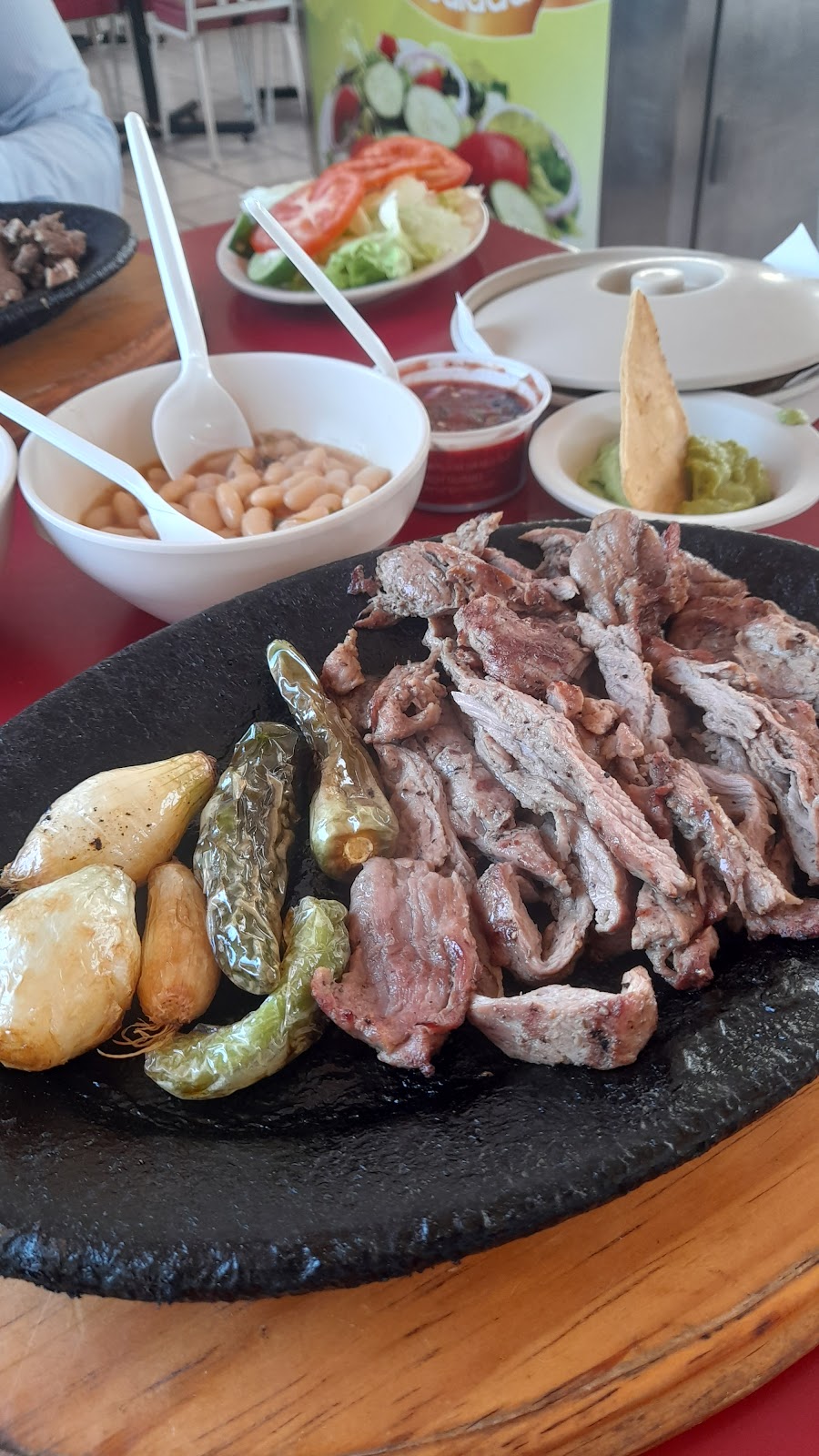 fanout-photo-1770493907806-10 fanout-photo-1770493907806-10