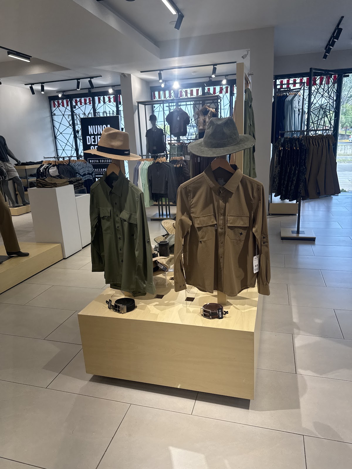 leetx-google-photo-45803-4 leetx-google-photo-45803-4