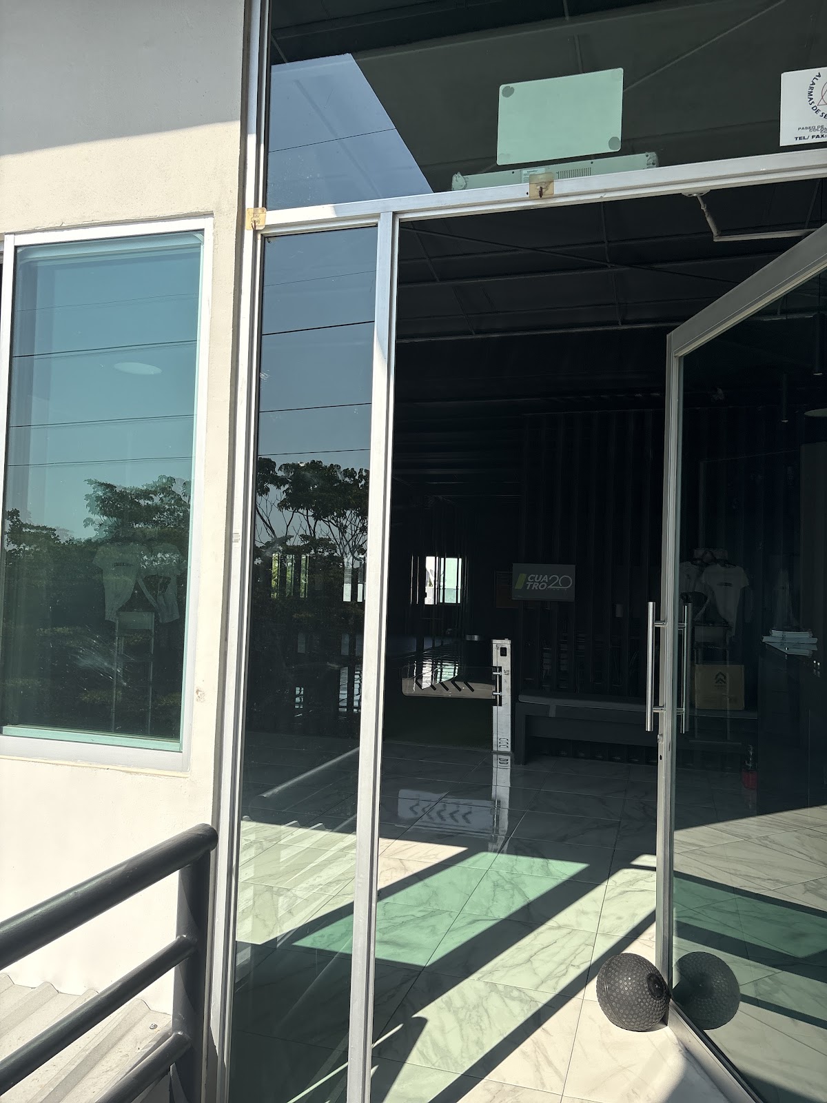 leetx-google-photo-49262-8 leetx-google-photo-49262-8