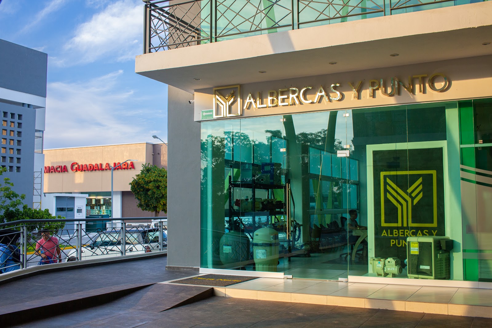 leetx-google-photo-49367-7 leetx-google-photo-49367-7