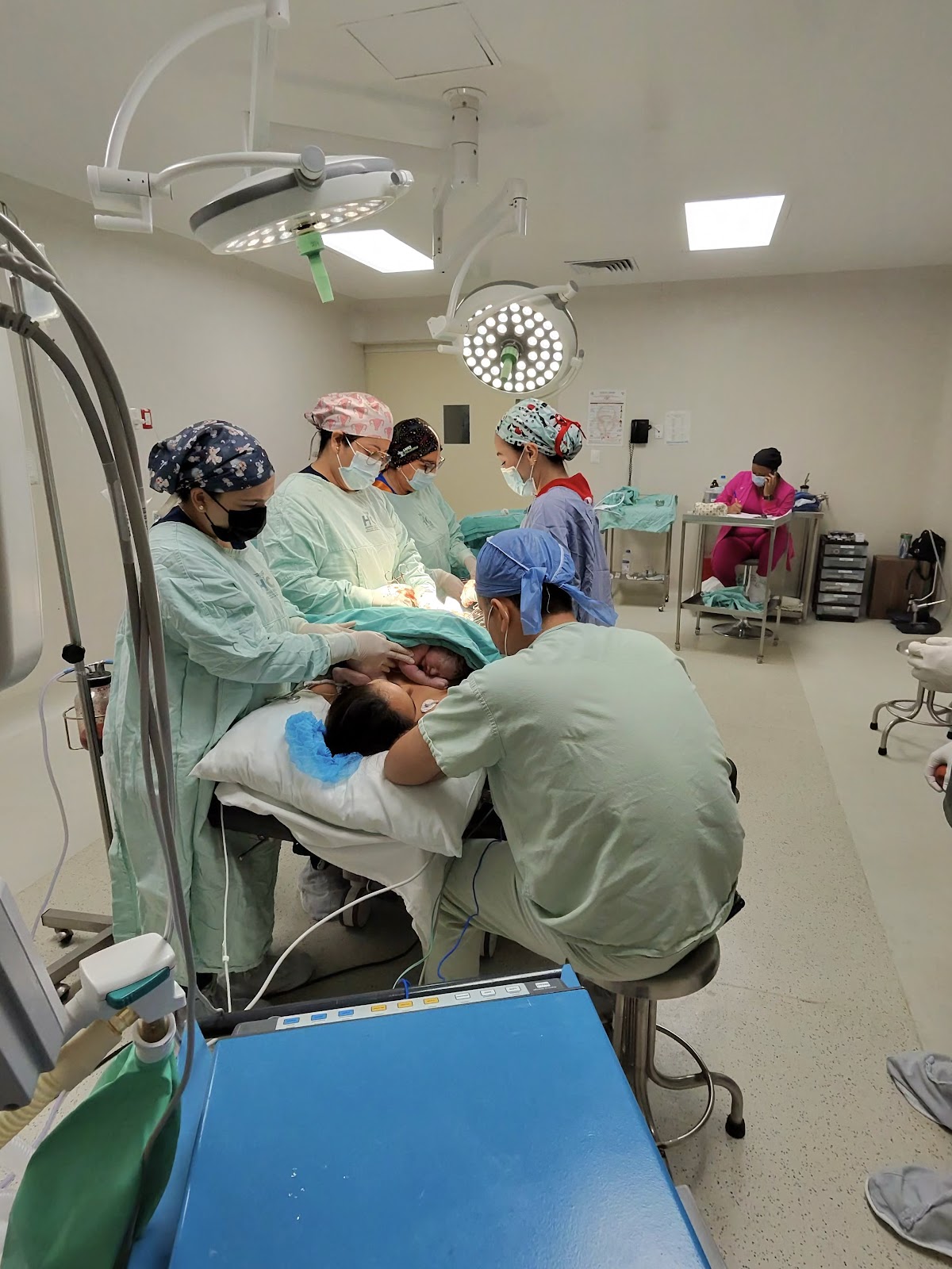 6820C593-B4C4-4A26-8ECD-94C0C67874BF 6820C593-B4C4-4A26-8ECD-94C0C67874BF